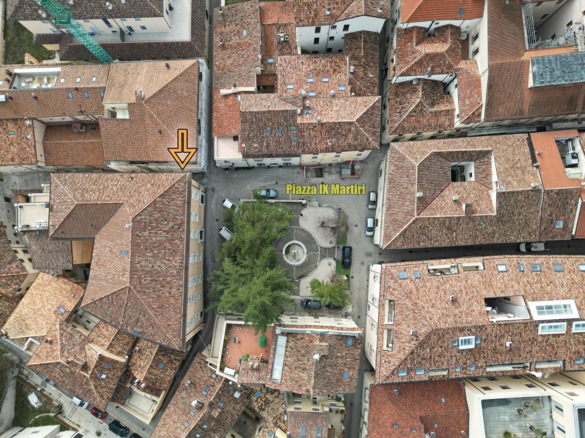 Dimora Del Sole - Intero Appartamento Л'Акуила Экстерьер фото